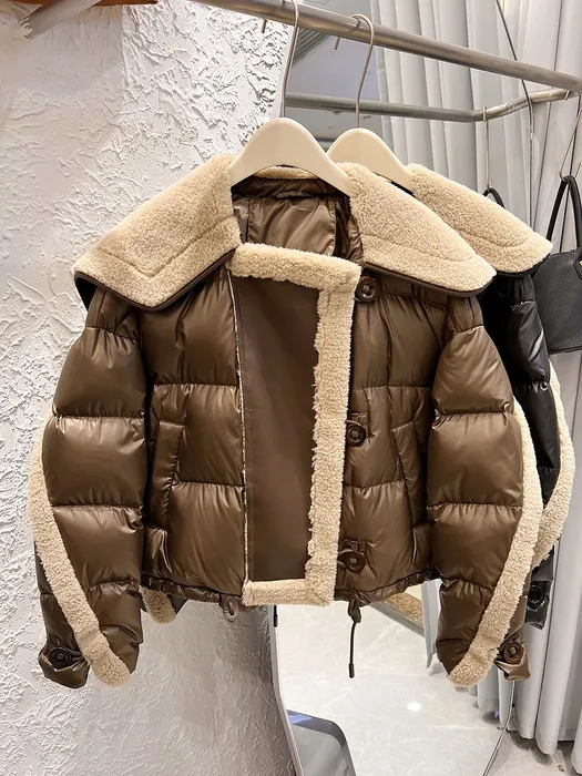 Коричневый