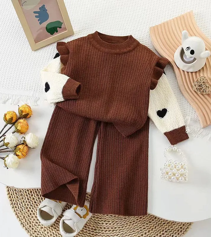 Коричневый