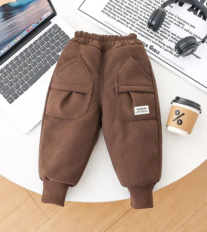 Коричневый