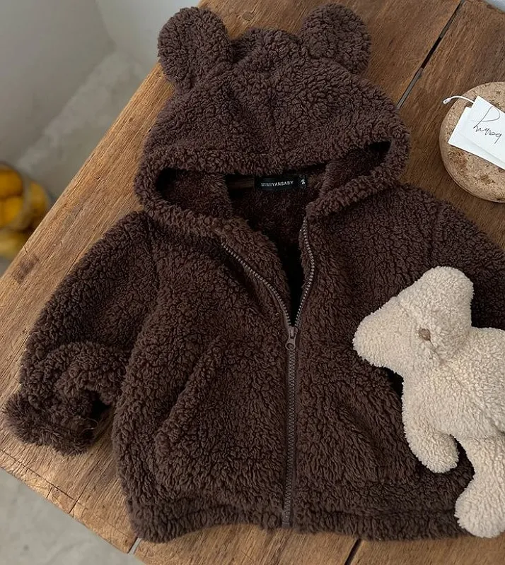 Коричневый