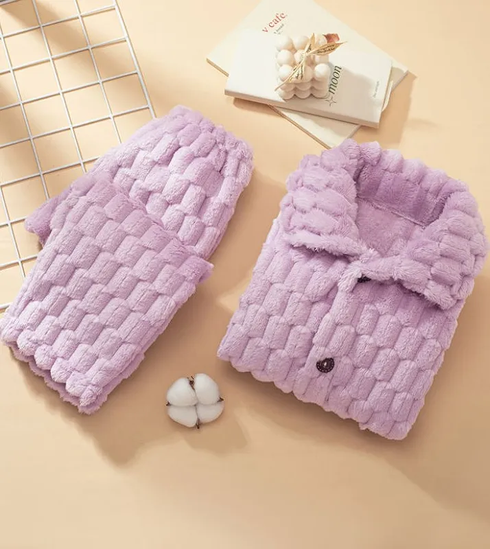 Фиолетовый