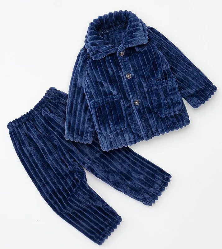 Тёмно синий