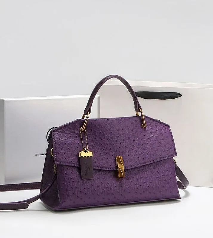 Фиолетовый