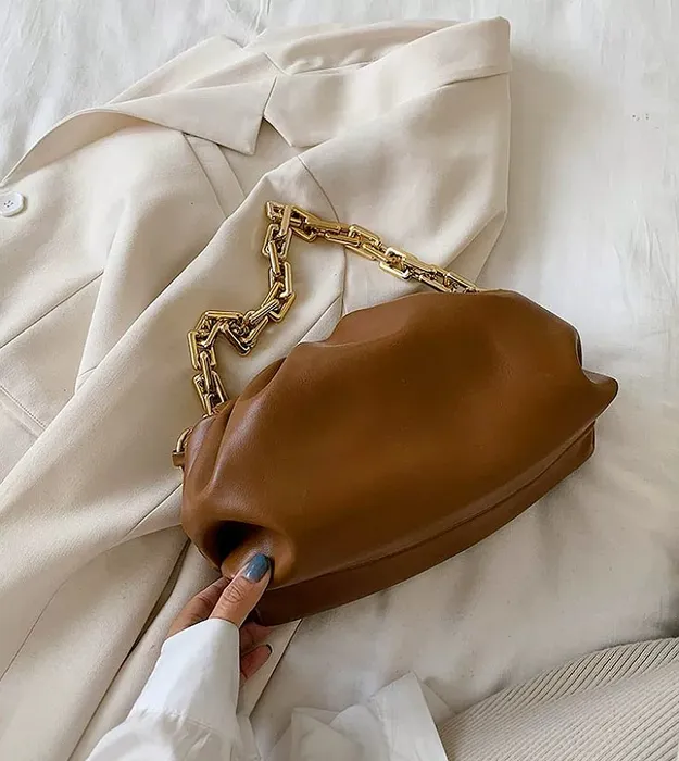 Коричневый