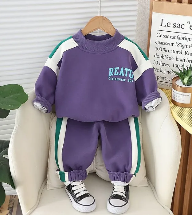 Фиолетовый