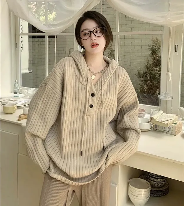 Женские свитера