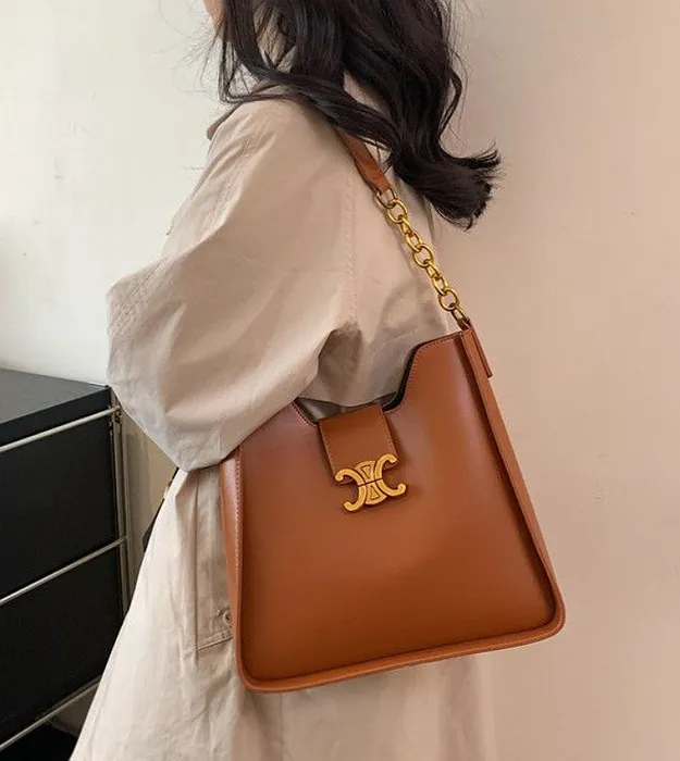 Коричневый