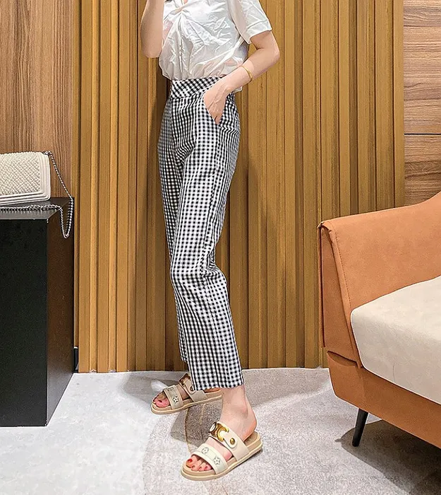 Женские шлёпки