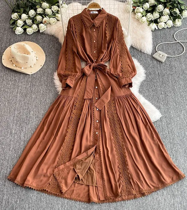 Коричневый