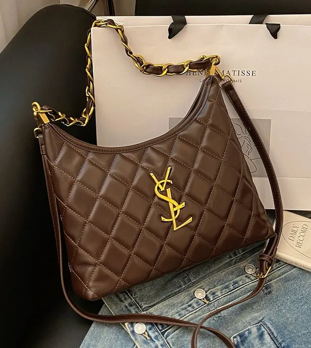 Коричневый