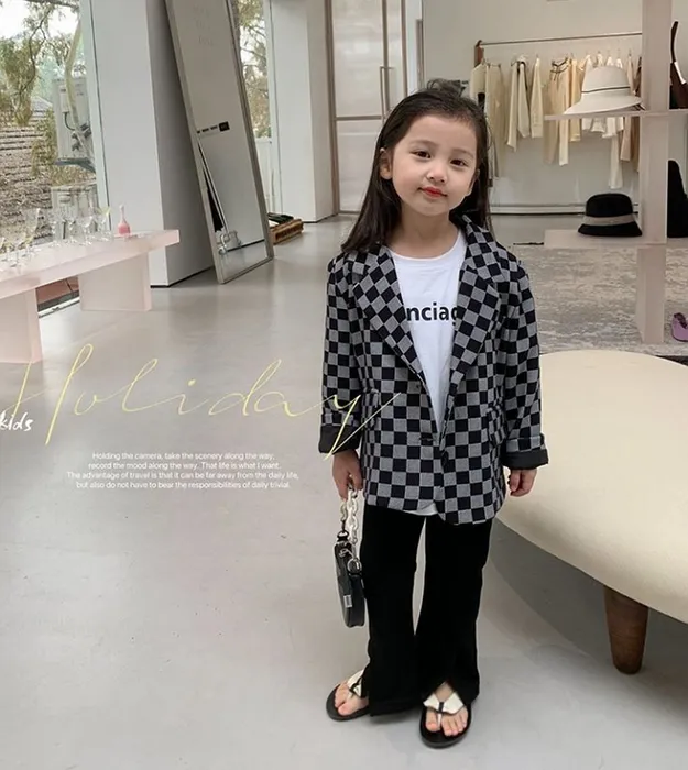 Детские костюмы