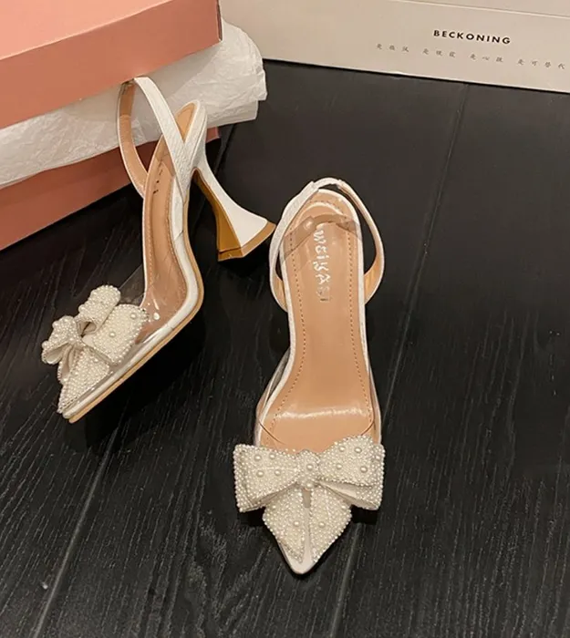 Женская обувь