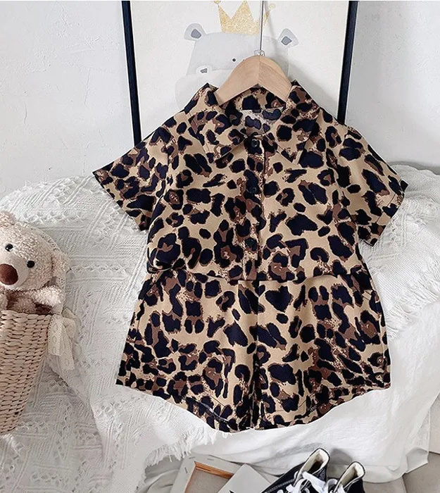 Леопардовый