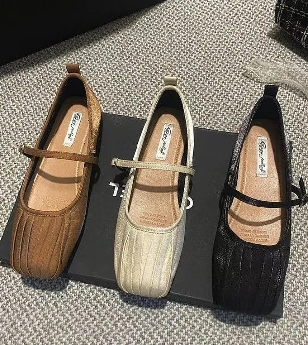 Женская обувь