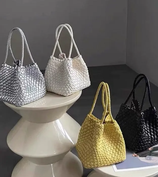 Женские сумки