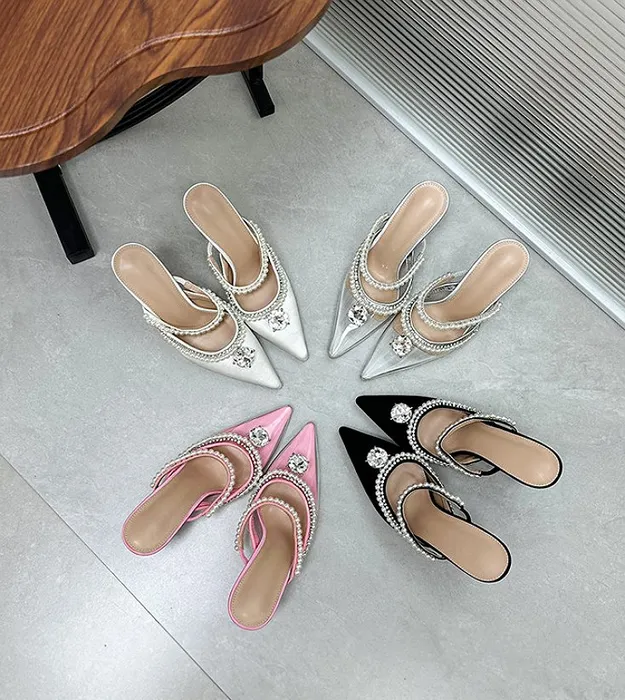 Женская обувь