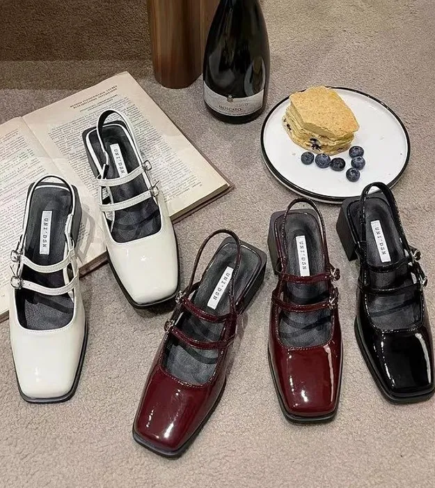 Женская обувь