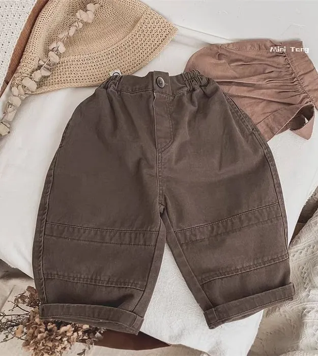 Коричневый