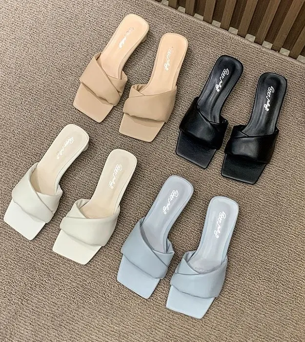 Женские шлёпки