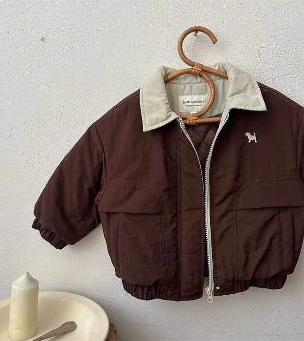 Коричневый