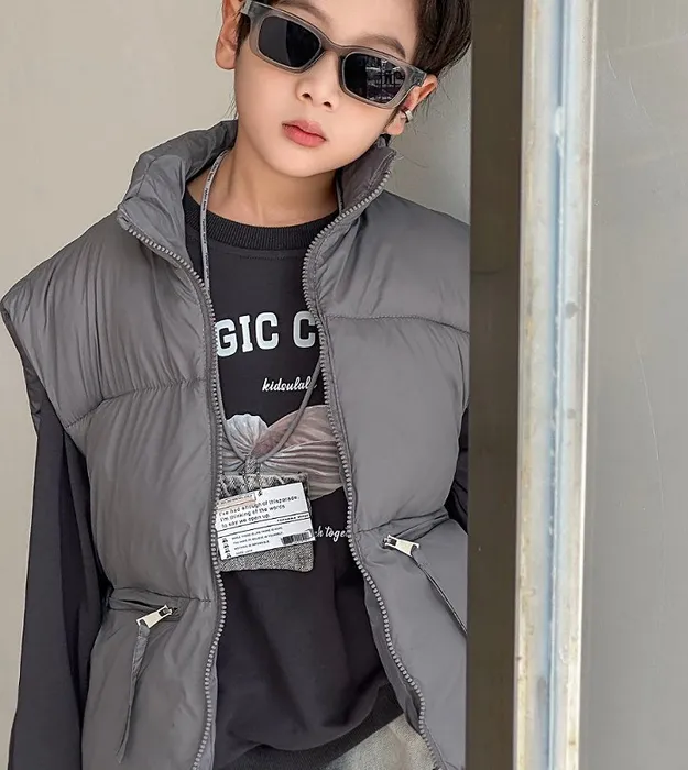 Тёмно -серый