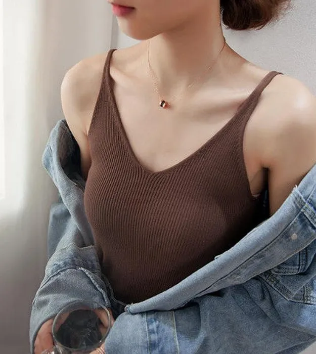 Коричневый