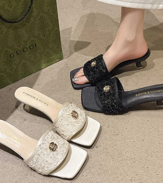 Женские шлёпки