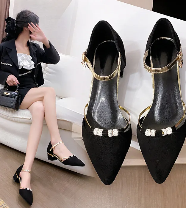 Женская обувь