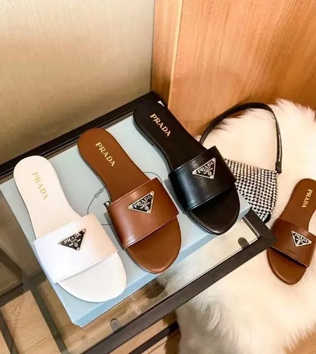 Женские шлёпки