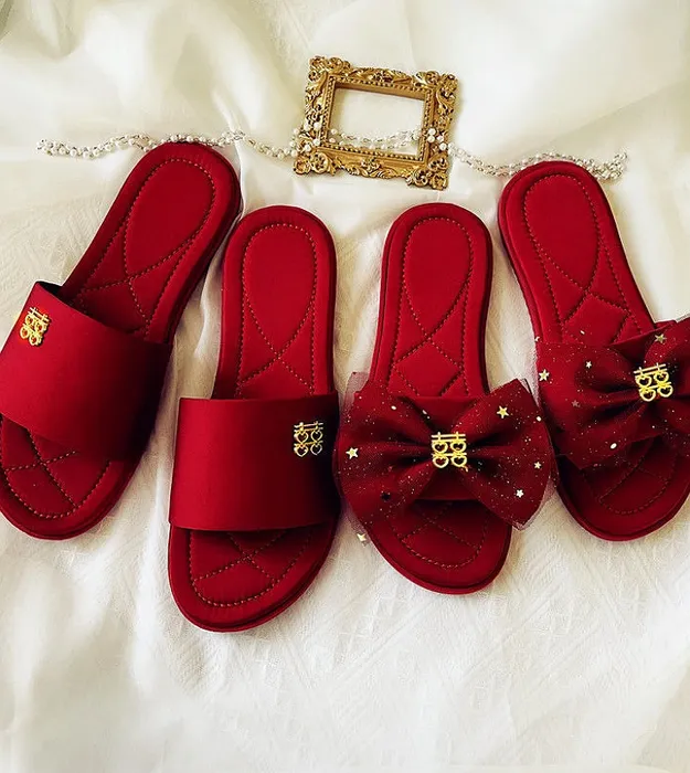 Женские шлёпки