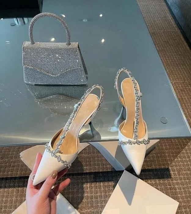 Женская обувь