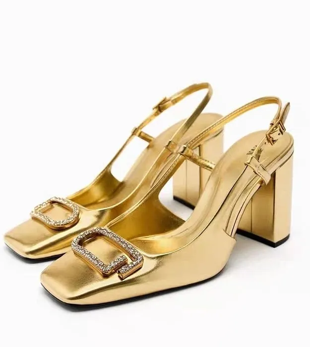 Женская обувь