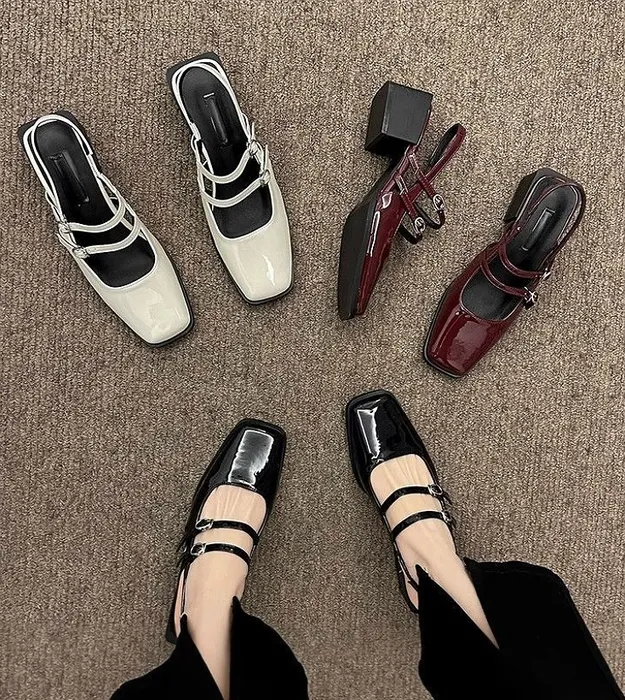 Женская обувь