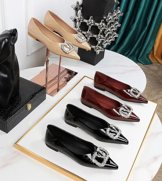 Женская обувь