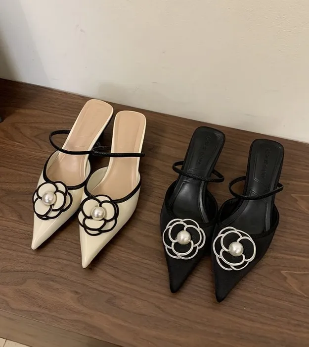 Женская обувь