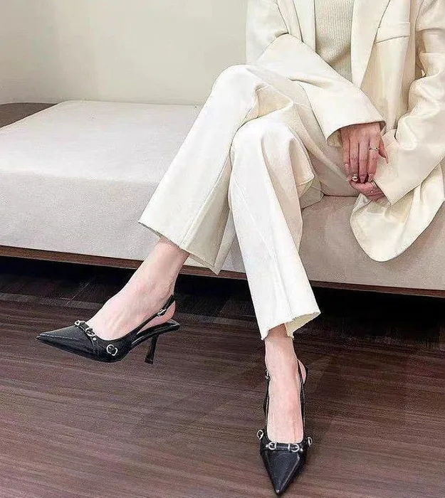 Женская обувь