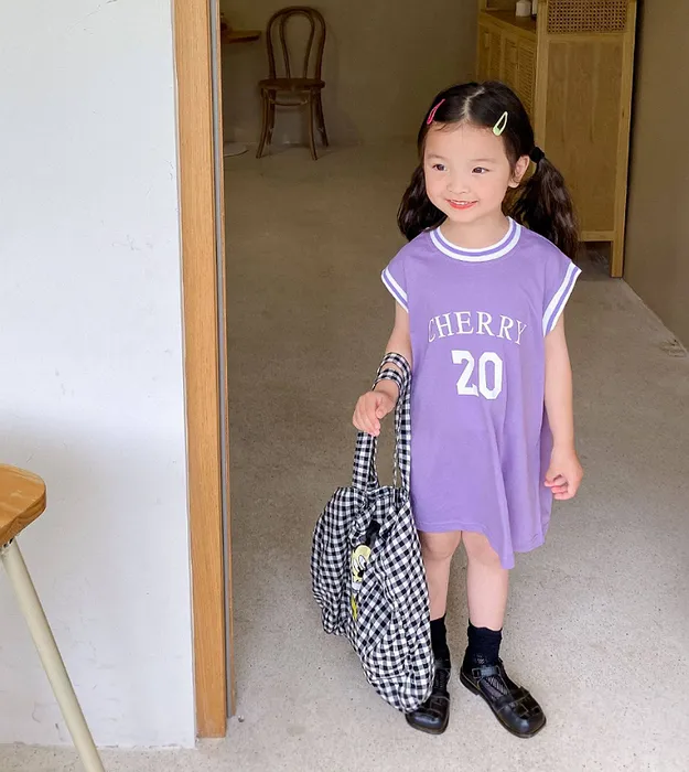 Фиолетовый