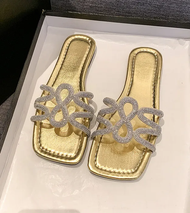 Золотистый