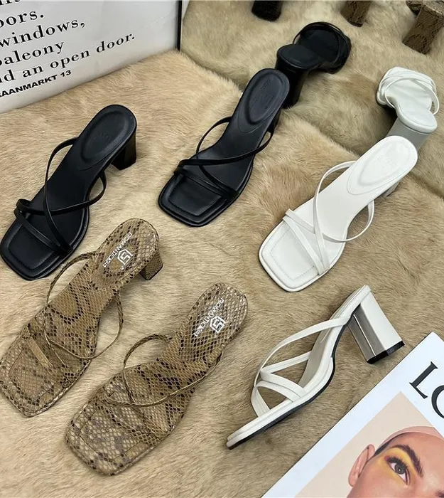 Женские шлёпки