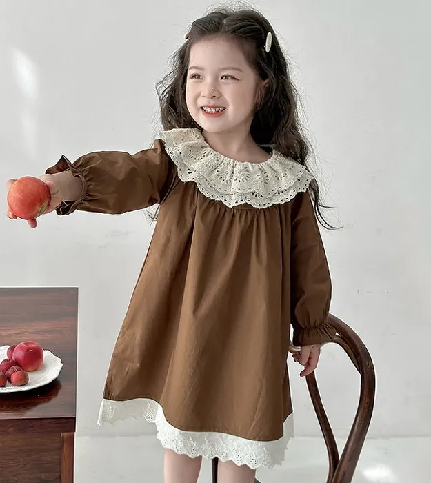 Коричневый