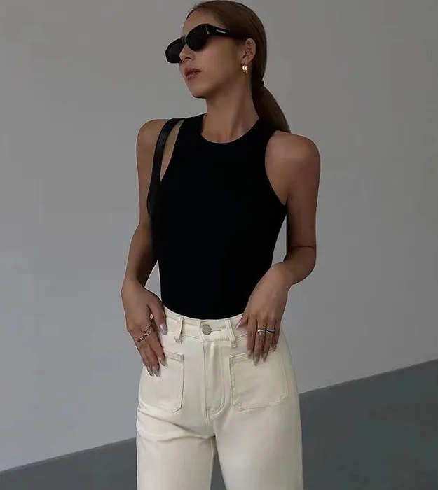 Женский жилет