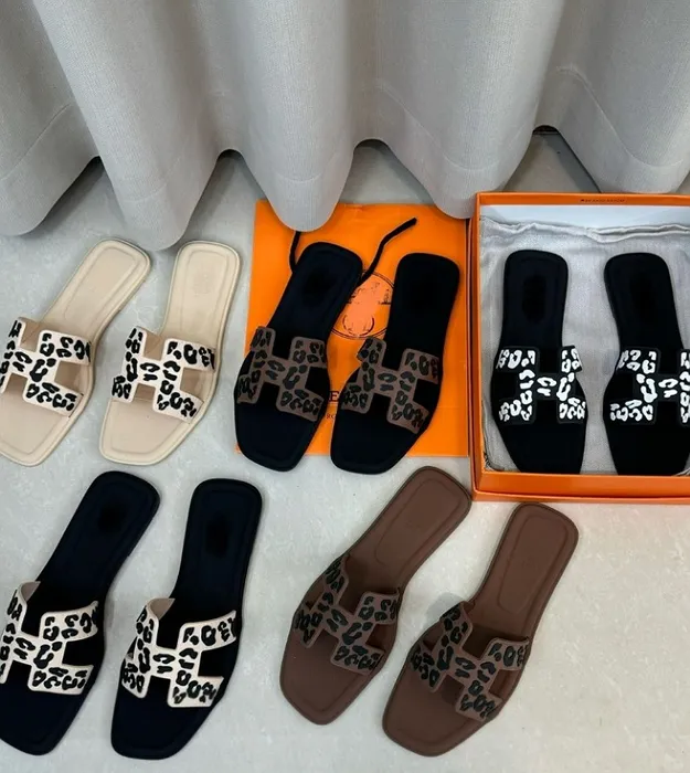 Женские шлёпки