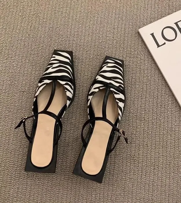 Чёрно -белый