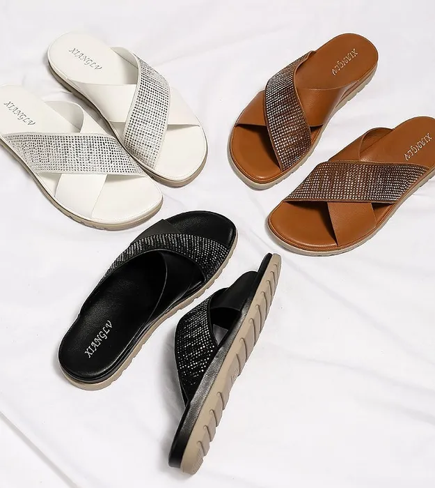 Женские шлёпки