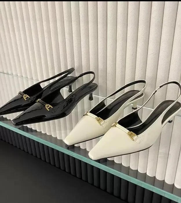 Женская обувь