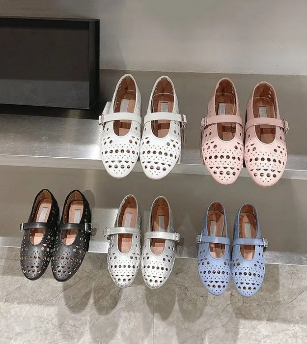 Женская обувь