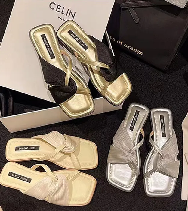 Женские шлёпки