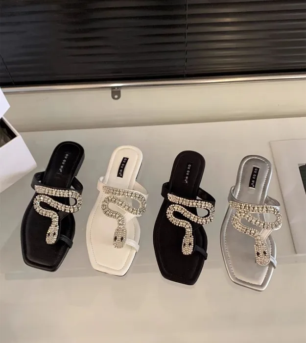 Женские шлёпки