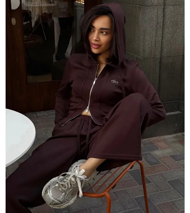 Новый женский костюм от Alo 2-ки