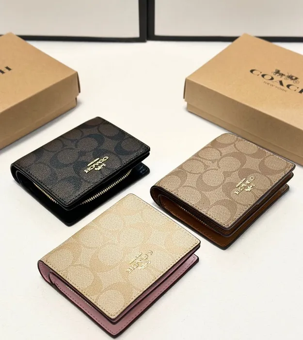 Кошелёк от Coach